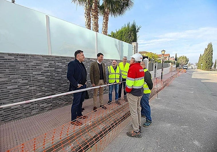 Amplían la red de fibra óptica a 37 calles de urbanizacion La Alcayna de Molina de Segura y la llevarán a otras 18